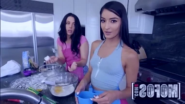 Share My BF - (Whitney Wright, Lucas Frost, Emily Willis) - Topless Baking - MOFOS