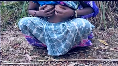 Indian couple fucking outdoor